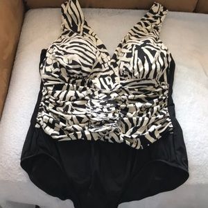 INC International Concepts one piece swimsuit size 16